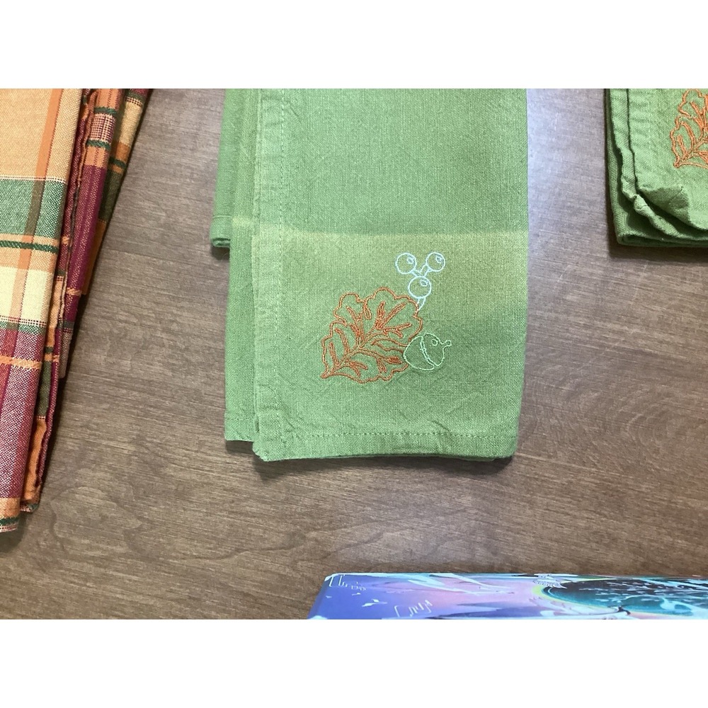 Lot of 9 Cloth Napkins-Vintage-Table Decor-Linens-Farmhouse,Cottage Core - Picture 4 of 4